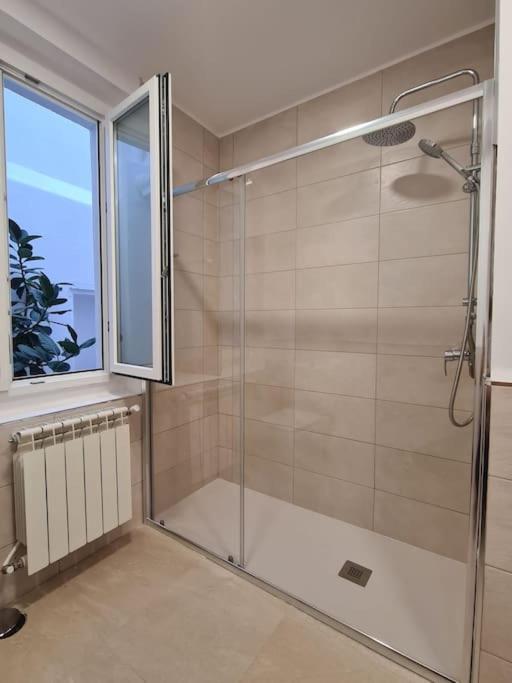 Апартаменты Apartamento Centrico Понтеведра Экстерьер фото